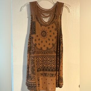 Lovely Melody Brown Paisley Crochet-Trim Tank